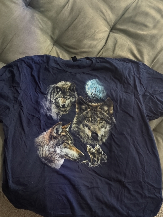 Gildan Other - Gildan Navy Blue Wolf Pack Graphic Tee